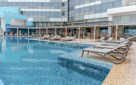 INTERCONTINENTAL